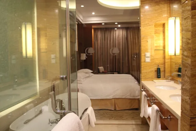 غرفة بسريرين منفصلين بإطلالة على الجبل، Doubletree By Hilton Qinghai Golmud China 8/9
