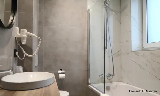 Superior, Triple, Univers Hotel 6/10