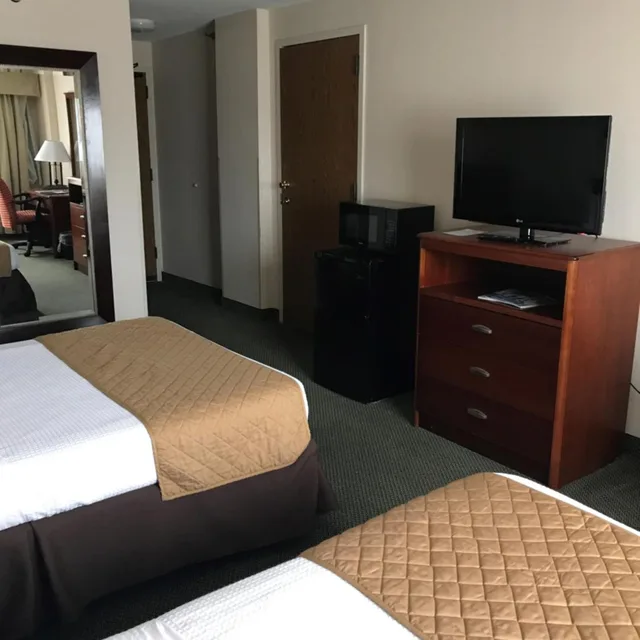 Mini, Suite, Double Bed, Capital Plaza Hotel 5/6