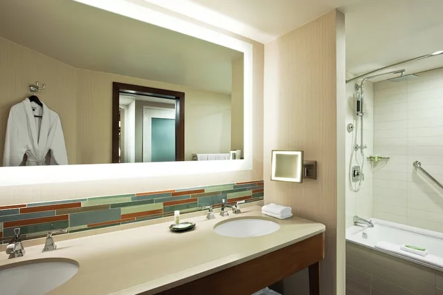 Room, King Bed, with View, Balcony, The Westin Hilton Head Island Resort and Spa 4/7