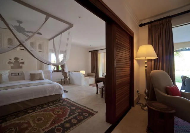 جناح تنفيذي، SWAHILI BEACH 7/10