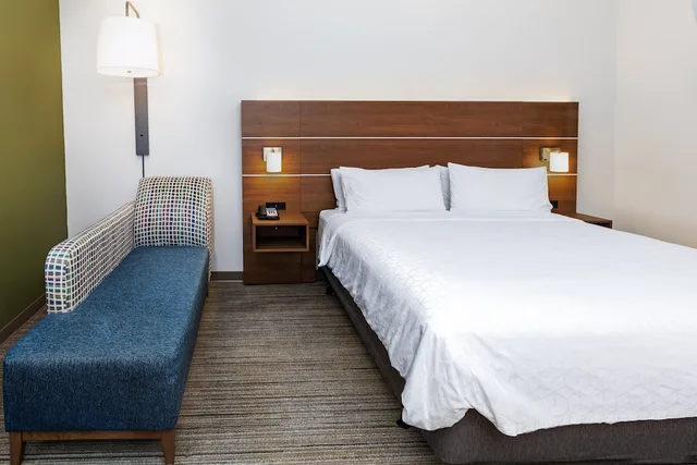 غرفة قياسية بسرير كينج، Holiday Inn Express Suites Stafford Nw Sugar Land An Ihg Hotel 5/6