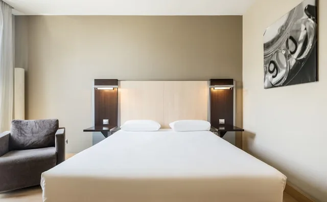 غرفة بزنس مفردة بسريرين منفصلين، Hotel Ilunion Auditori 3/4