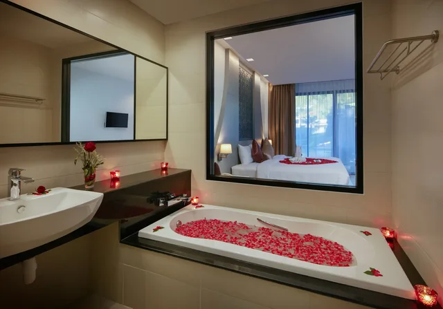 غرفة بسرير مزدوج أو سريرين منفصلين بإطلالة على المسبح، Ananta Burin Resort 5/5