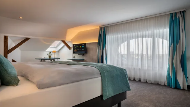 غرفة بريميوم بسرير كوين، Holiday Inn - the niu, Rig Lübeck by IHG 2/7