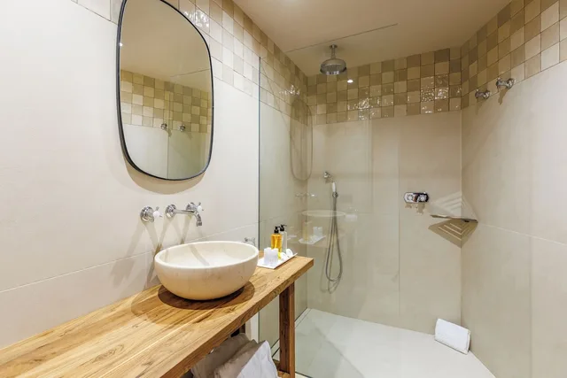 غرفة قياسية بسرير مزدوج بإطلالة على البحر بشرفة بغرفة نوم واحدة، Hotel Hoposa Uyal 8/8