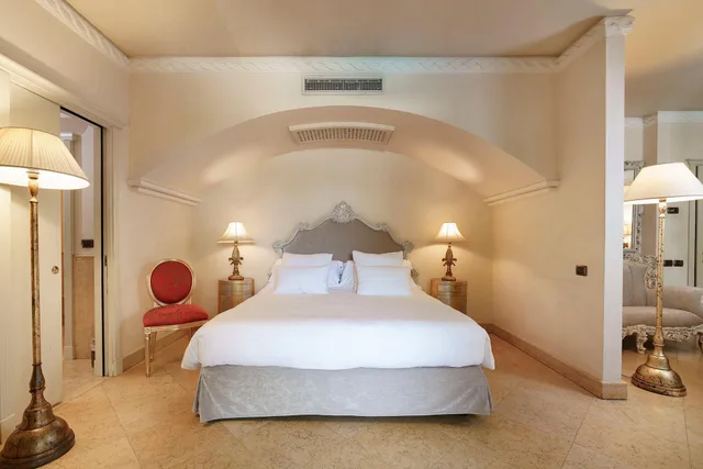 Luxury, Suite, Balcony, Romano Palace 1/6