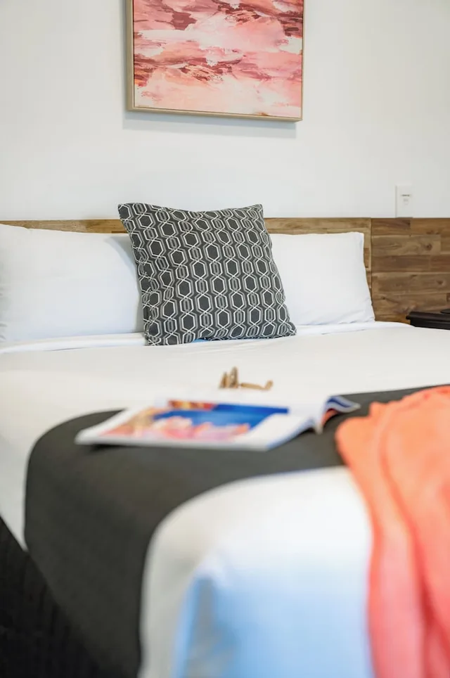 غرفة رباعية بسريرين كوين لذوي الإعاقة، Gateway Motel Caboolture 5/6