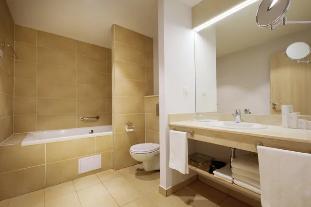 غرفة عائلية بسرير فردي بإطلالة على المتنزه بشرفة مع أريكة، Alua Sunny Beach Resort & Spa 4/5