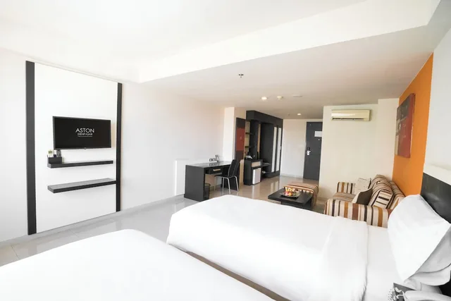 غرفة سوبيريور بسرير مزدوج وسريرين منفصلين، Aston Denpasar Hotel & Convention Center 3/8