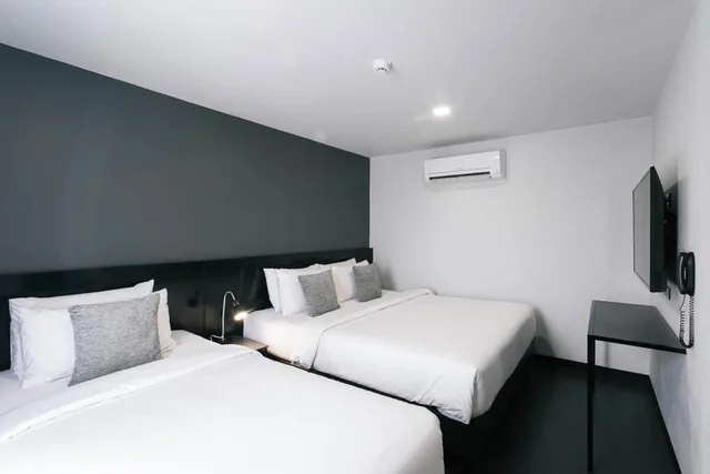 غرفة ديلوكس بسرير مزدوج مع سرير إضافي، CREW HOTEL 5/10
