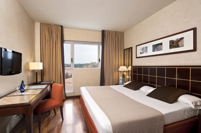 Room, Double Bed, City View, Eurostars Toledo 3/10