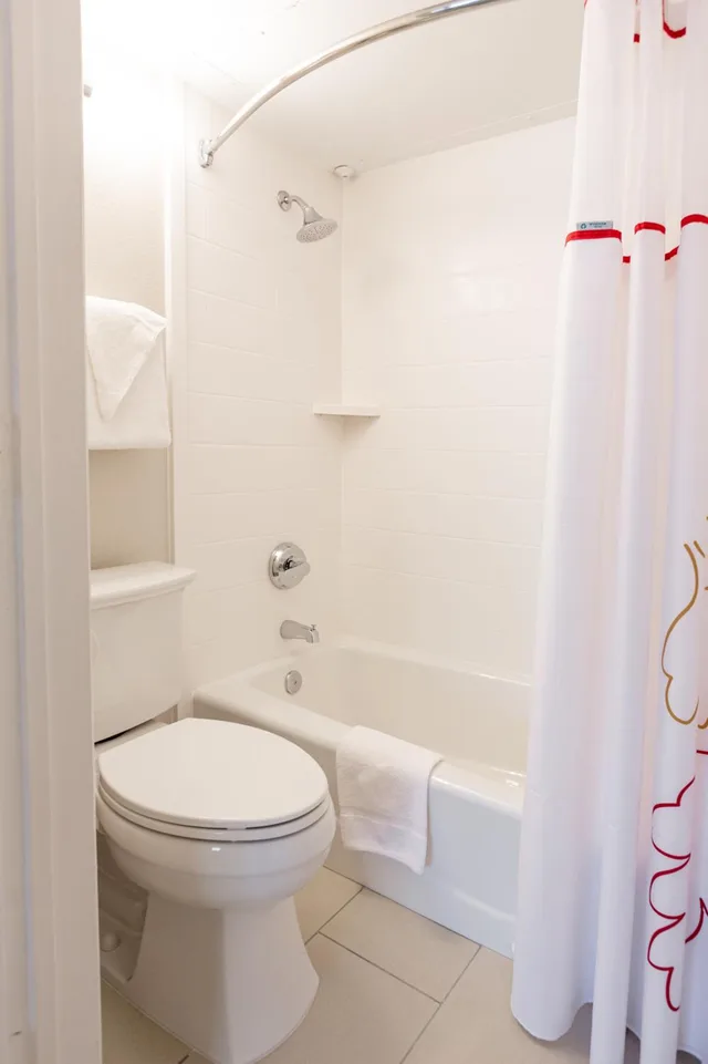 جناح بسرير كينج بغرفتي نوم، Craigshire Suites - Arlington 4/9