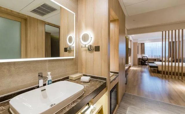 Senior, Suite, King Bed، Atour Hotel Nanjing Maqun 1/1