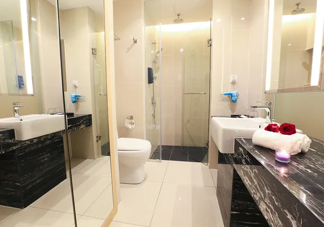 جناح تنفيذي بسرير كينج وسرير فردي، Eco Tree Hotel 3/4
