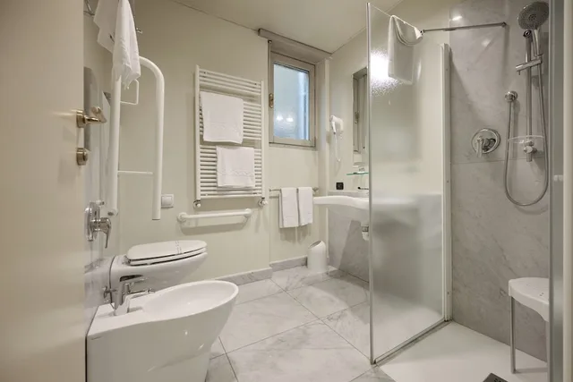 غرفة قياسية بسرير مزدوج أو سريرين منفصلين، Hotel Residence Torino Centro 7/8