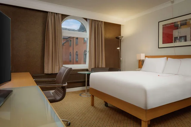 غرفة قياسية بسرير مزدوج، Hilton York 1/3