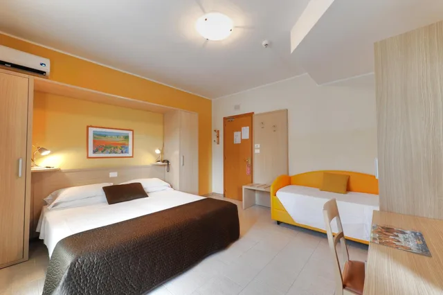 غرفة رباعية بشرفة، HOTEL SOLE 8/10