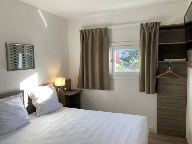 غرفة قياسية بسرير مزدوج، Good Hotel Marseille Aubagne 2/9
