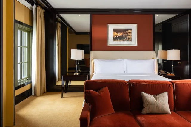 جناح جونيور ركني بسرير كينج بإطلالة على النهر والمدينة، Casa Cipriani New York 1/2