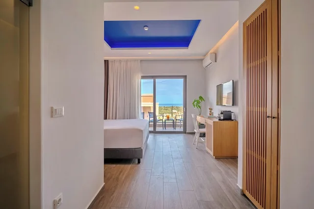 Superior, Double Bed, Partial Sea View, Terrace, Villaggio Boutique Hotel Hersonissos - Adults Only 7/8