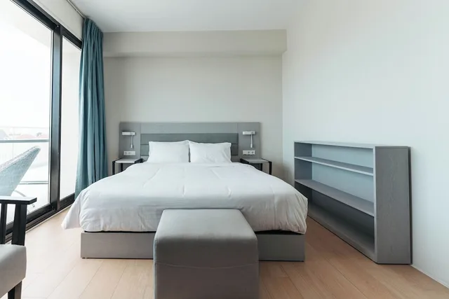 جناح استوديو ديلوكس بسرير كينج بإطلالة على البحر بشرفة، Elements Hotel & Shops 2/7