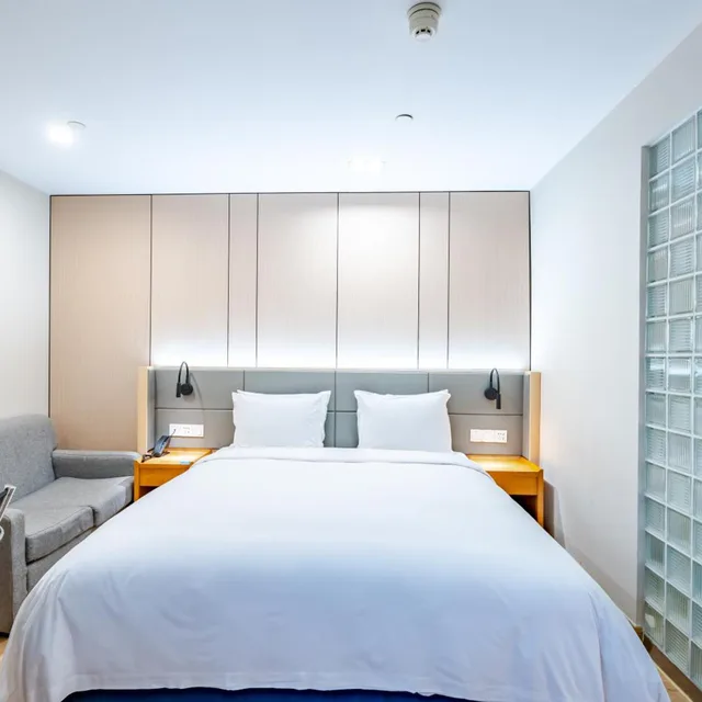 غرفة قياسية بسرير كينج وسرير كوين لذوي الإعاقة، HOLIDAY INN EXPRESS SHANGHAI JINQIAO CENTRAL 3/6