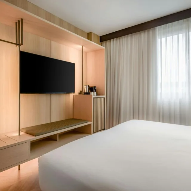 Guest Room, Standard, King Bed, Ac Hotel Firenze By Marriott 11/11