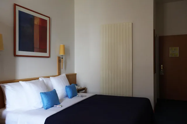 غرفة بسرير كوين، Hotel Bon Rivage 5/10