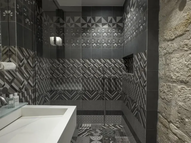 Secret, Double Bed، Yndo Hotel 2/2