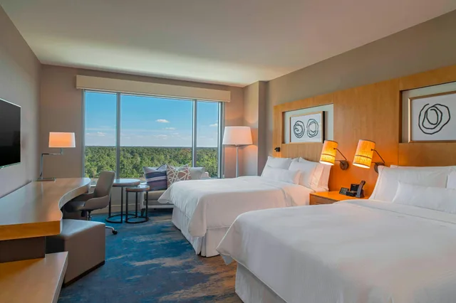 Room, 2 Queen Beds, THE WESTIN AT THE WOODLANDS 1/3