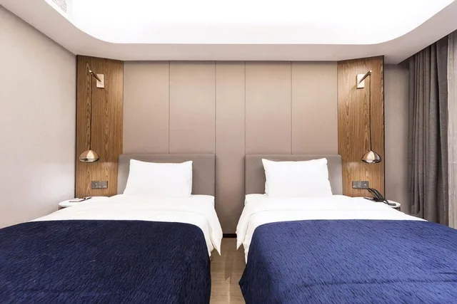 Feature Twin Bed Room، Yitel Collection (Beijing Yonghe Temple Hepingli Metro Station) 10/10