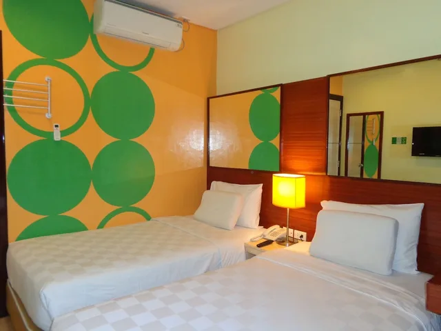 Standard, Twin Beds, Go Hotels Tacloban 1/5
