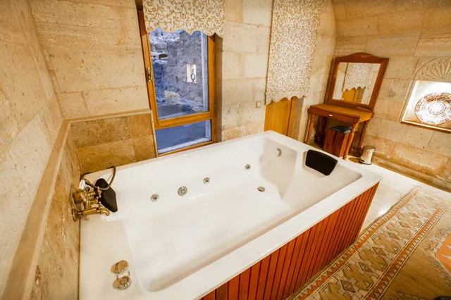 جناح بسرير كينج وسرير كوين، Caldera Hotel 4/7