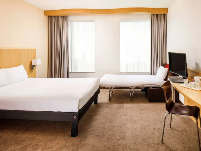 غرفة عائلية بسرير مزدوج وسرير فردي، IBIS NOTTINGHAM CENTRE 5/10