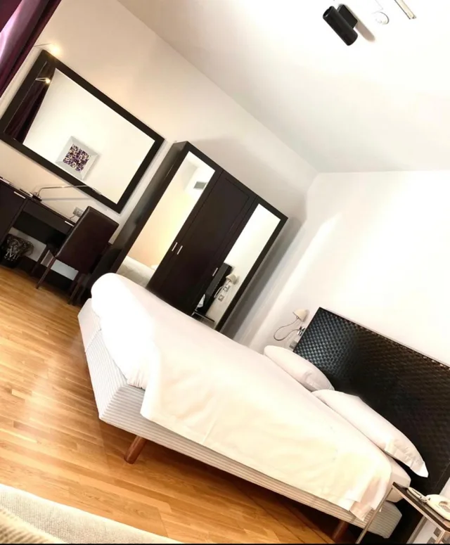 جناح جونيور، Mh Design Hotel 1/9