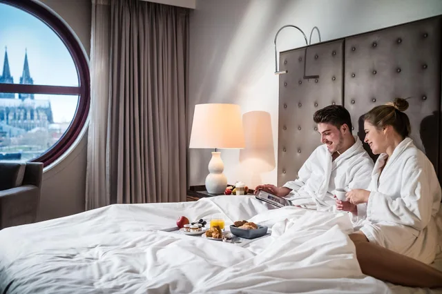 جناح بإطلالة على النهر، Hyatt Regency Cologne 2/3