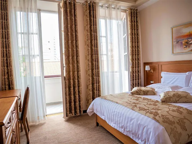 غرفة بسرير مزدوج بشرفة، Hotel Boka 2/7