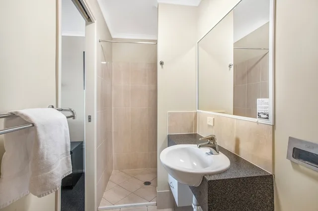 غرفة سوبيريور بسرير كوين وسرير فردي، Citywalk Motor Inn 7/7