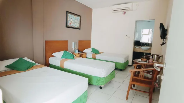 غرفة ديلوكس عائلية، Helios Hotel Malang 2/7