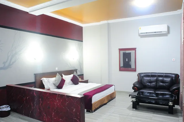 غرفة ديلوكس بسرير كوين، Tomreik Hotel 4/7