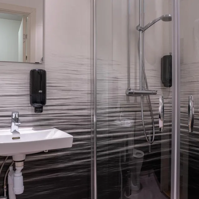 Room, Double Bed, No Window، Hotell Tunapark 5/6
