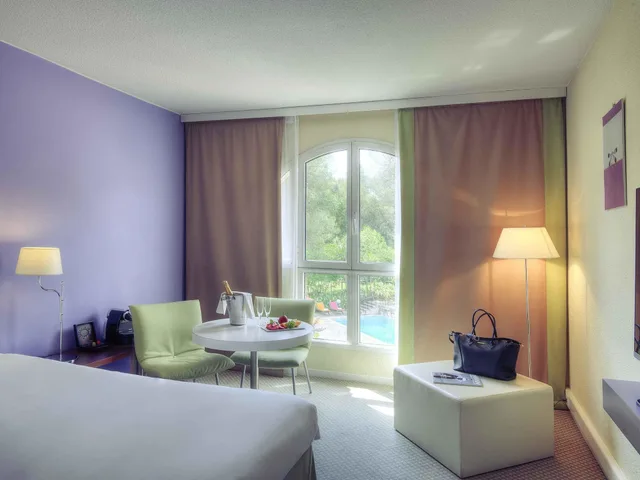 غرفة قياسية بسرير مزدوج مع أريكة، Mercure Antibes Sophia Antipolis Hotel 10/10
