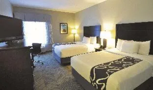 Deluxe, Executive, Apartment, King Bed, Accessible, La Quinta Inn & Suites by Wyndham-Brookshire-West Katy 2/2