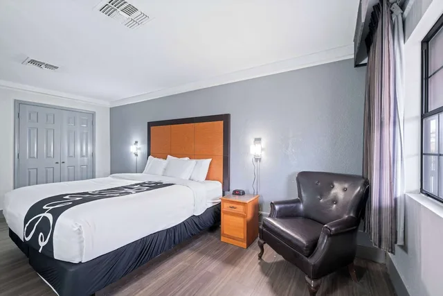 جناح بسرير كينج، La Quinta Inn Corpus Christi North 1/10