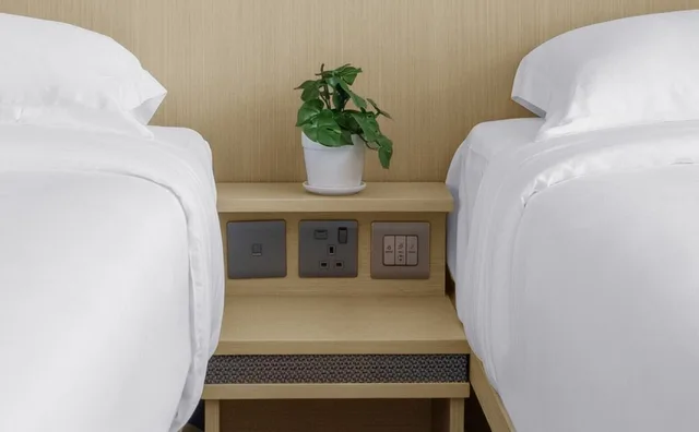 City, Twin Beds, Starphire Hotel 3/4