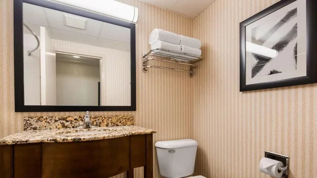 غرفة، Best Western Plus Morristown Conference Center 8/9