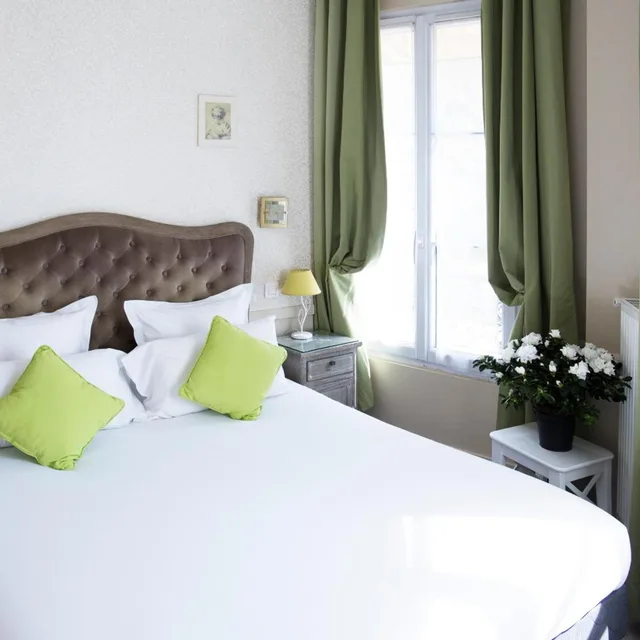 غرفة بسرير مزدوج، HOTEL DE LA MOTTE PICQUET 2/10