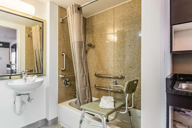 غرفة ديلوكس بسريرين كوين، Studio6 Little Rock, AR - West 6/10