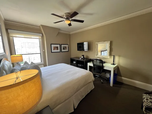 Royal, Courtyard, King Bed، Kensington Park Hotel 4/8